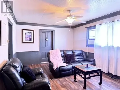 441 Mud Street Hamilton ON L8J 3B6
