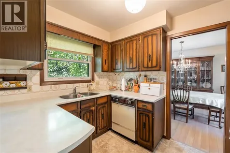 1083 Salisbury Street Sarnia ON N7S 3V6