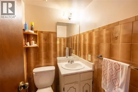 1083 Salisbury Street Sarnia ON N7S 3V6