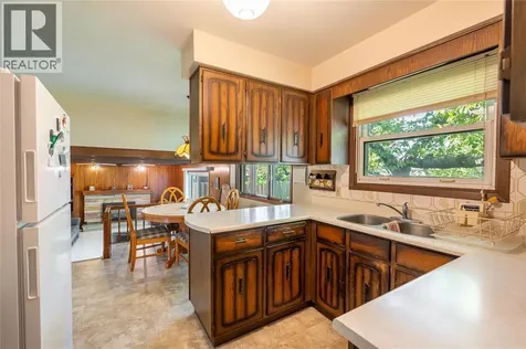 1083 Salisbury Street Sarnia ON N7S 3V6