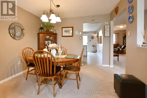 17 Acorn Crescent Wasaga Beach ON L9Z 1L6
