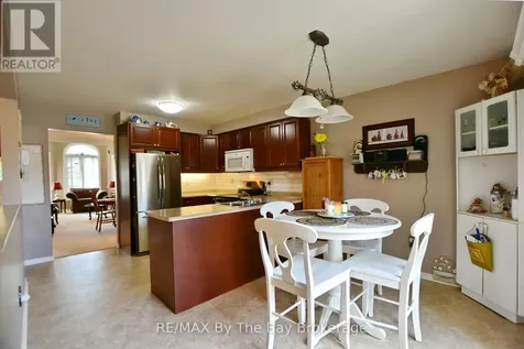 17 Acorn Crescent Wasaga Beach ON L9Z 1L6
