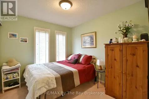 17 Acorn Crescent Wasaga Beach ON L9Z 1L6
