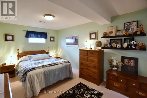 17 Acorn Crescent Wasaga Beach ON L9Z 1L6