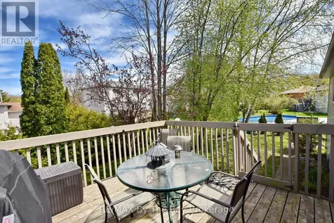 17 Acorn Crescent Wasaga Beach ON L9Z 1L6