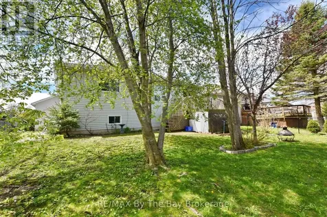 17 Acorn Crescent Wasaga Beach ON L9Z 1L6