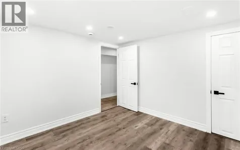 313 Ashbury Road Oakville ON L6K 2M2