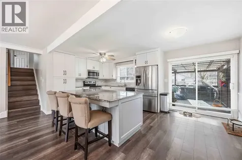 1068 Fairlane Avenue Sarnia ON N7S 3J8
