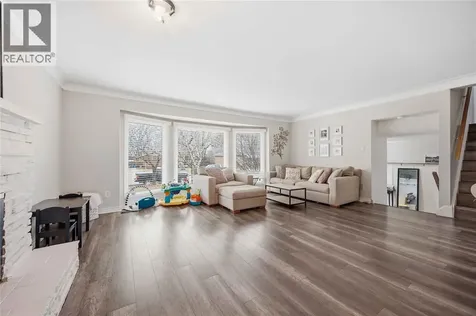 1068 Fairlane Avenue Sarnia ON N7S 3J8