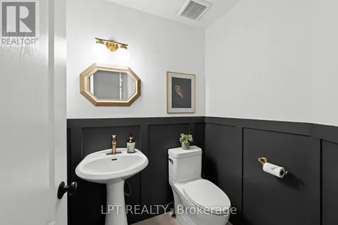 66 Forest Gate Way North Ottawa ON K2G 6P4