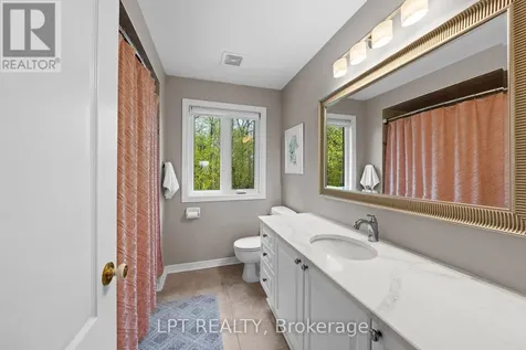 66 Forest Gate Way North Ottawa ON K2G 6P4