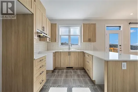 146 Beebalm Crescent Ottawa ON K2J 0V1