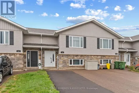 8 William Thomas Drive Petawawa ON K8H 0C3