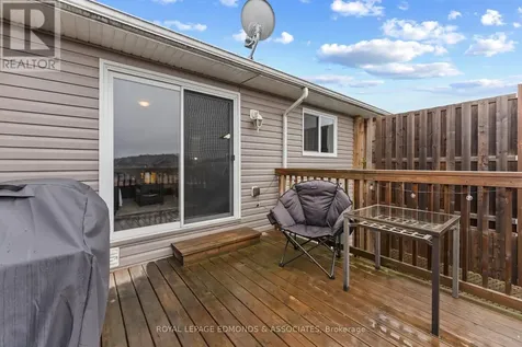 8 William Thomas Drive Petawawa ON K8H 0C3