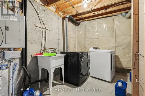 273 Rolling Meadow Crescent Ottawa ON K1W 0A8