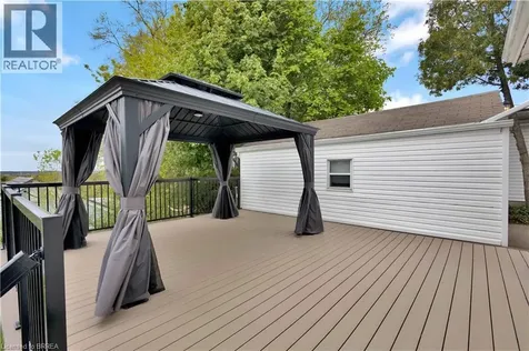 140 Terrace Hill Street Brantford ON N3R 1G6