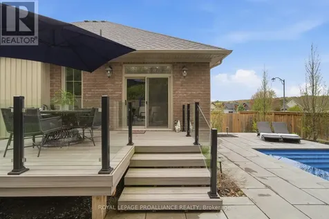 14 Rosslyn Drive Brighton ON K0K 1H0