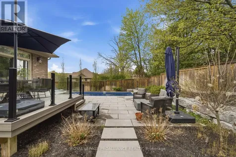 14 Rosslyn Drive Brighton ON K0K 1H0