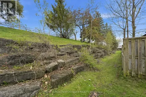 1767 Trappist Lane Ottawa ON K1C 1X7