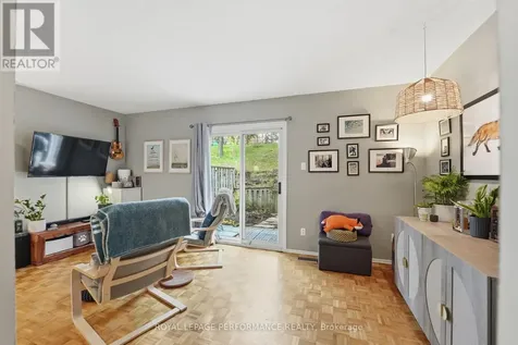 1767 Trappist Lane Ottawa ON K1C 1X7