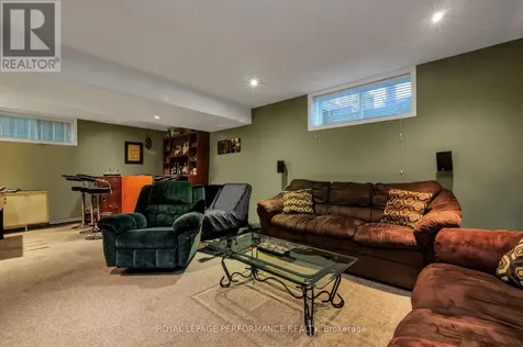 112 Olde Towne Avenue Russell ON K4R 0A6