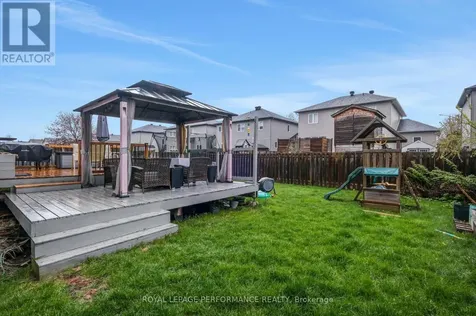 112 Olde Towne Avenue Russell ON K4R 0A6