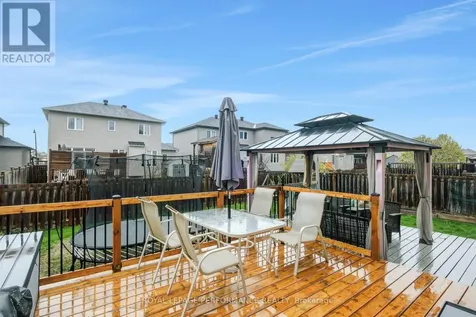 112 Olde Towne Avenue Russell ON K4R 0A6