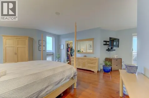265 Westcourt Place Waterloo ON N2L 6E4