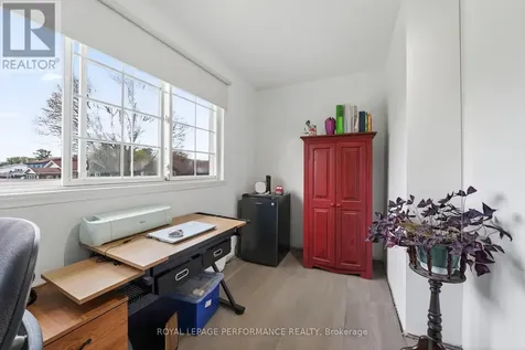 1824 Elgin Street Cornwall ON K6J 5C1