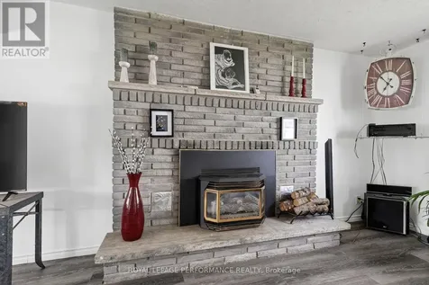 1824 Elgin Street Cornwall ON K6J 5C1