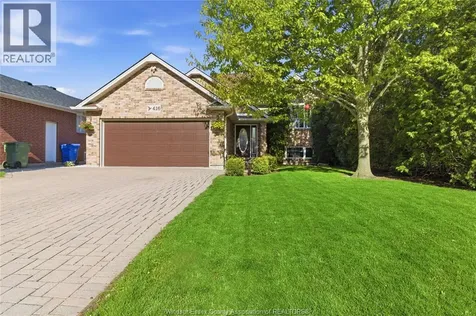 416 Lillian Lane Lakeshore ON N0R 1A0
