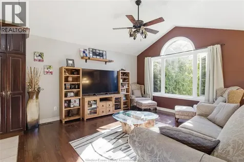 416 Lillian Lane Lakeshore ON N0R 1A0