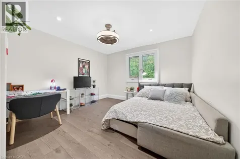 51 President Drive Stoney Creek ON L8G 4H2