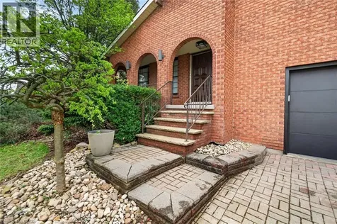 51 President Drive Stoney Creek ON L8G 4H2