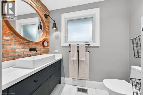 51 President Drive Stoney Creek ON L8G 4H2