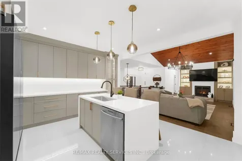 2667 Mary Nichols Road Selwyn ON K0L 2H0