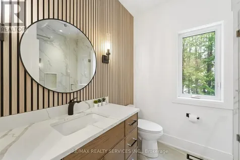 2667 Mary Nichols Road Selwyn ON K0L 2H0