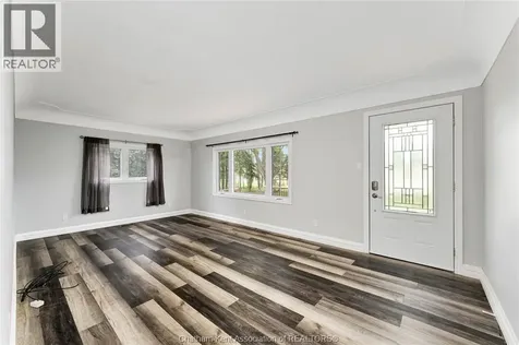 864 Mcnaughton Avenue East Chatham ON N7L 0E4