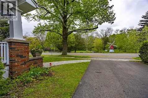 72 Crescent Boulevard Simcoe ON N3Y 2K8