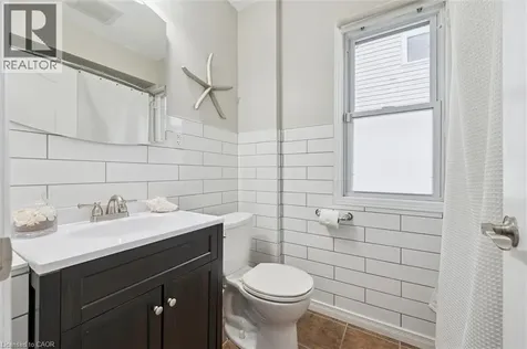 237 Borden Avenue South Kitchener ON N2G 3S1