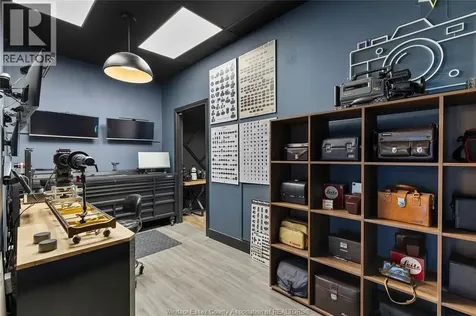 1169-1181 Tecumseh Road East Windsor ON N8W 1V5