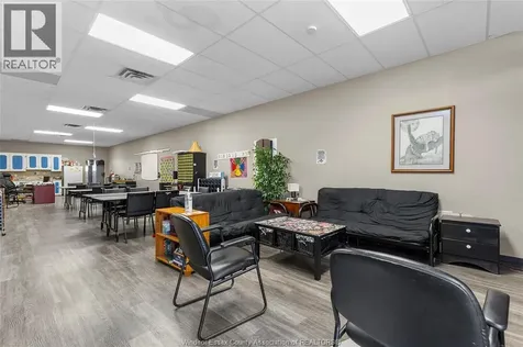 1169-1181 Tecumseh Road East Windsor ON N8W 1V5