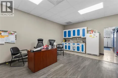 1169-1181 Tecumseh Road East Windsor ON N8W 1V5