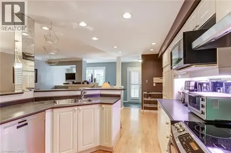 1084 Queen Street West Mississauga ON L5H 4K4