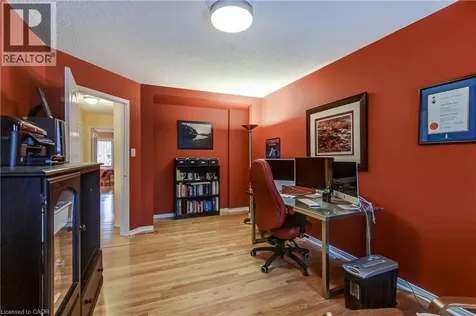 1084 Queen Street West Mississauga ON L5H 4K4