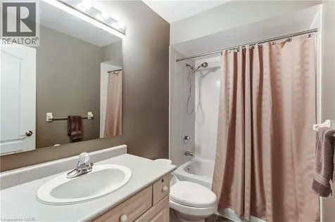 1084 Queen Street West Mississauga ON L5H 4K4