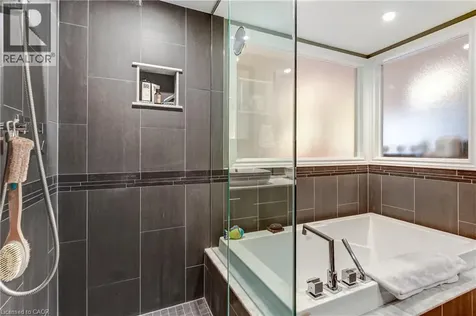 1084 Queen Street West Mississauga ON L5H 4K4