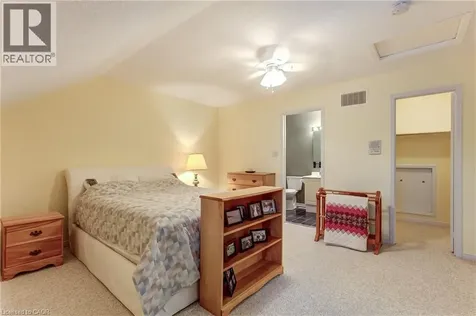 1084 Queen Street West Mississauga ON L5H 4K4
