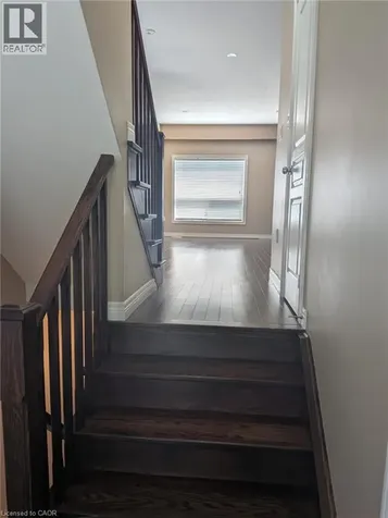 40 Dartmouth Gate Stoney Creek ON L8E 0C4