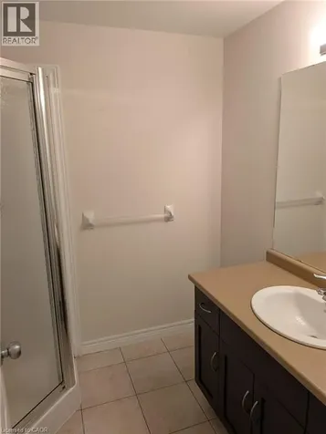 40 Dartmouth Gate Stoney Creek ON L8E 0C4